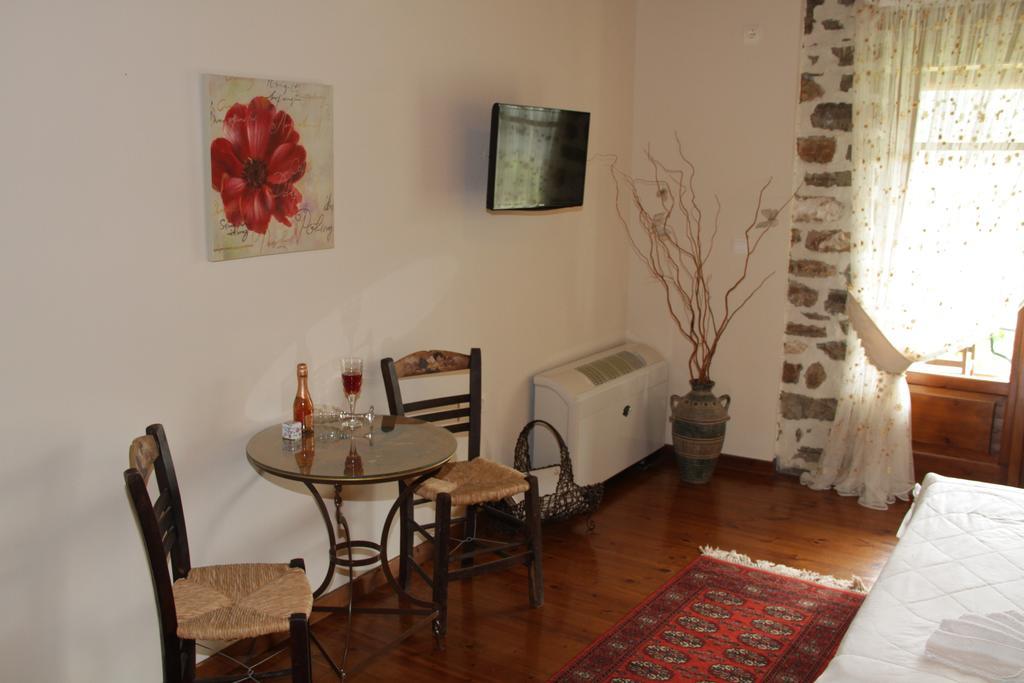 Dryades Guesthouse アノ・コラ エクステリア 写真