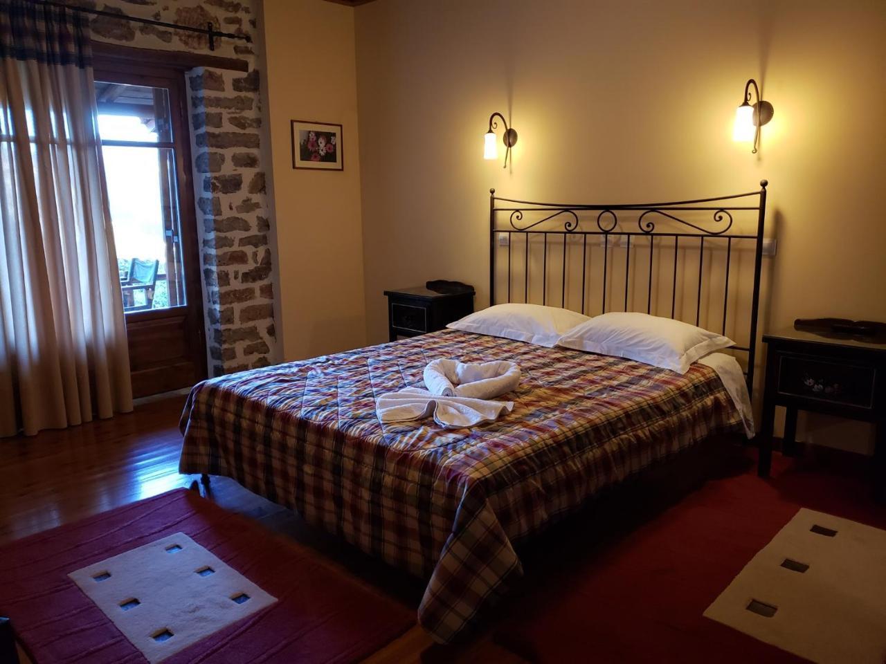 Dryades Guesthouse アノ・コラ エクステリア 写真