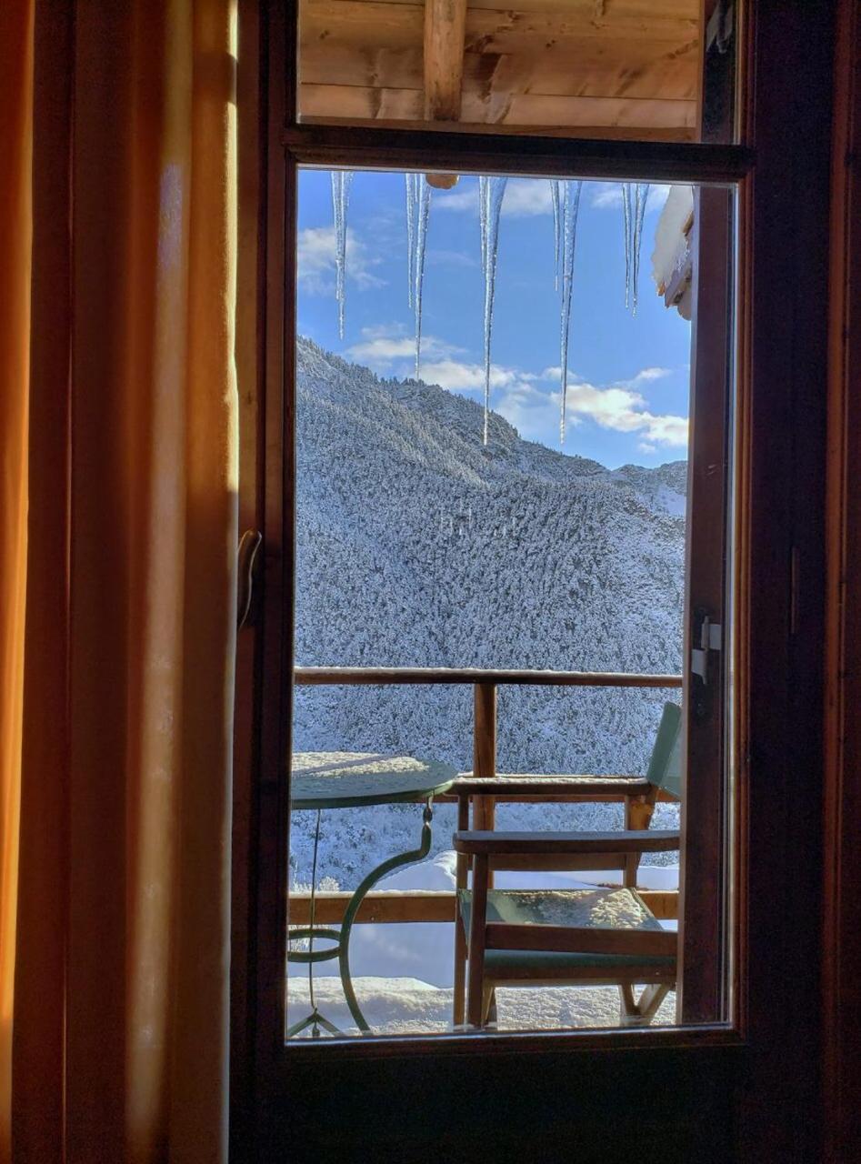 Dryades Guesthouse アノ・コラ エクステリア 写真